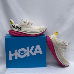 Women’s HOKA Clifton 9 / size 9 shoes.
